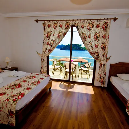 Dinc Hotel